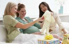 К чему снится беременность подруги: значение сна для женщины